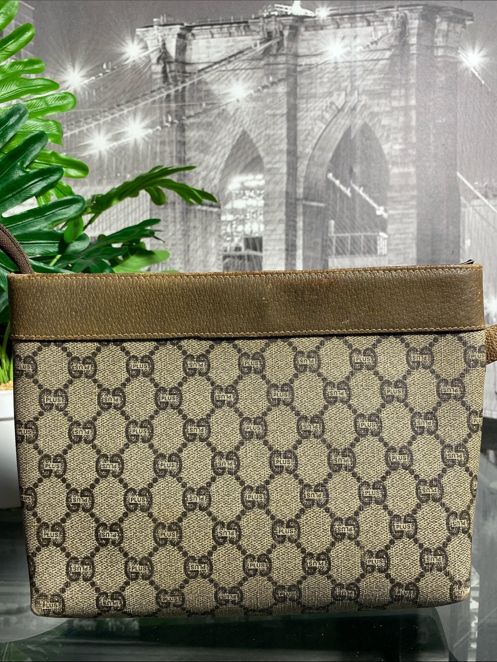 Authentic Gucci GG Plus Vintage Pouch Clutch bag - Picture 6 of 16